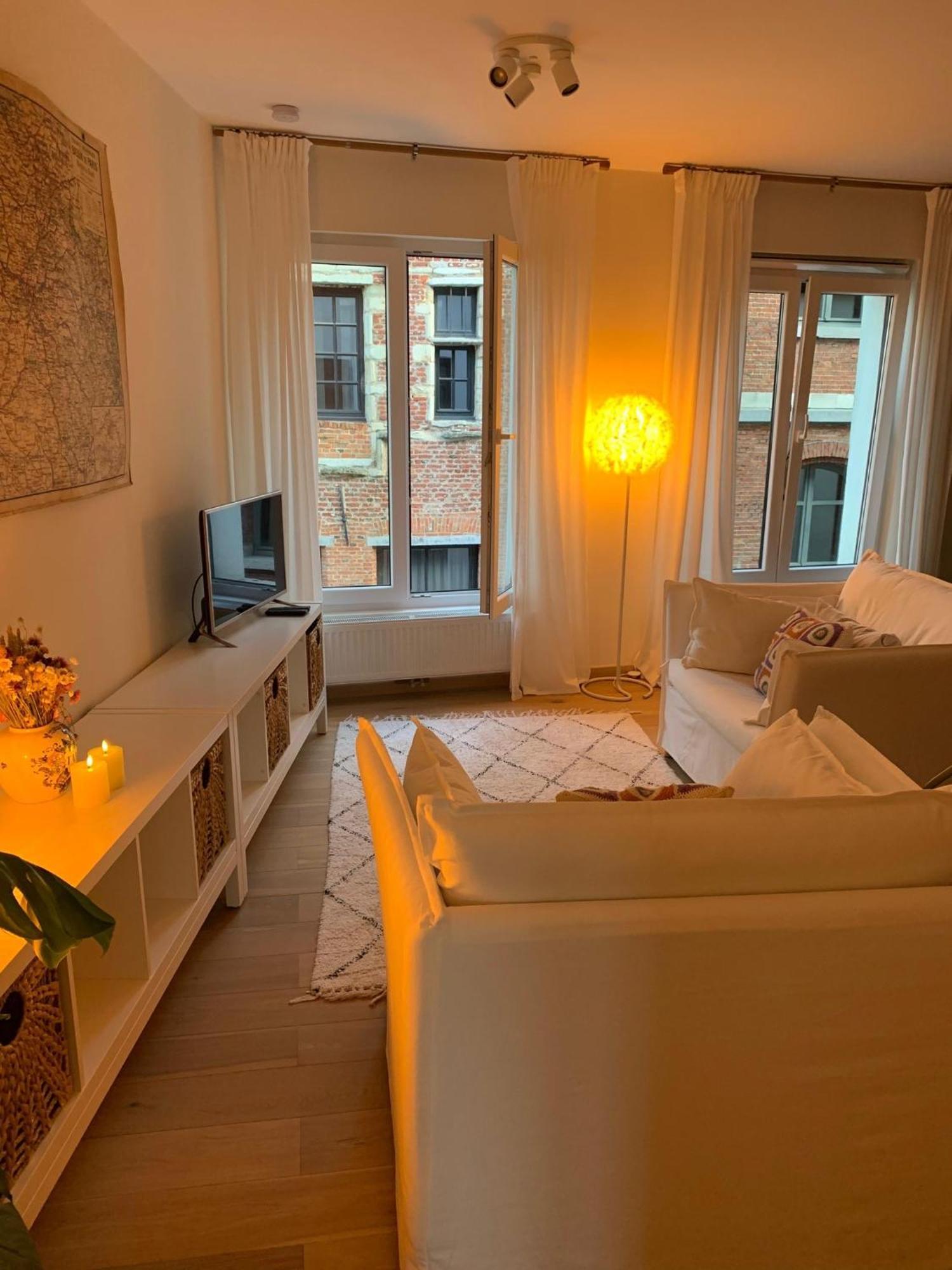 Cozy Studio In Centre Of Old Town Антверпен Экстерьер фото